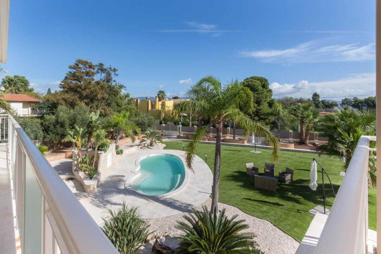 Villa Furoa Quartu SantʼElena Екстериор снимка